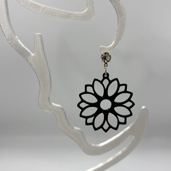 Black Floral Earrings - Picture 4 of 4